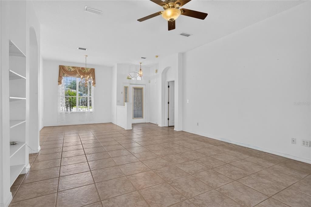 For Sale: $529,900 (3 beds, 2 baths, 1796 Square Feet)