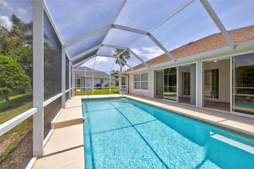 For Sale: $529,900 (3 beds, 2 baths, 1796 Square Feet)