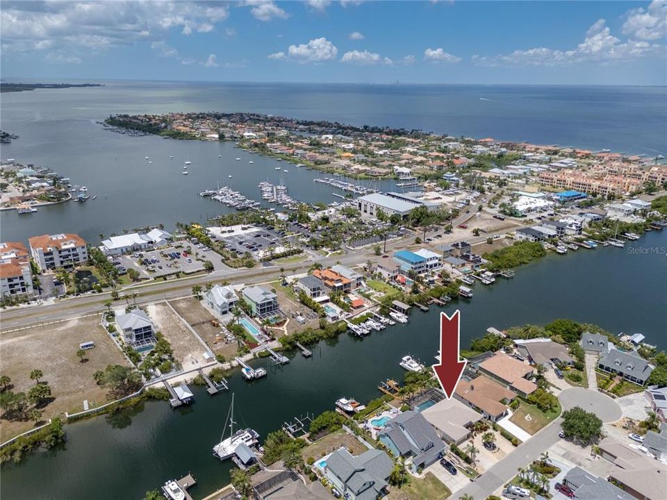For Sale: $774,000 (3 beds, 2 baths, 1912 Square Feet)