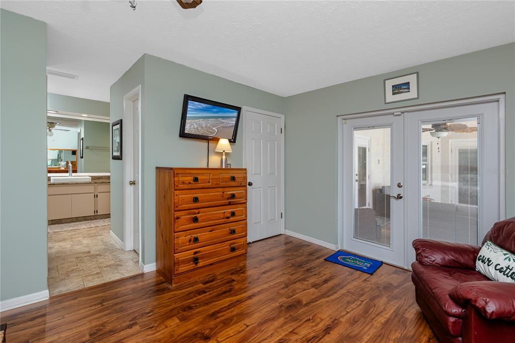 For Sale: $774,000 (3 beds, 2 baths, 1912 Square Feet)