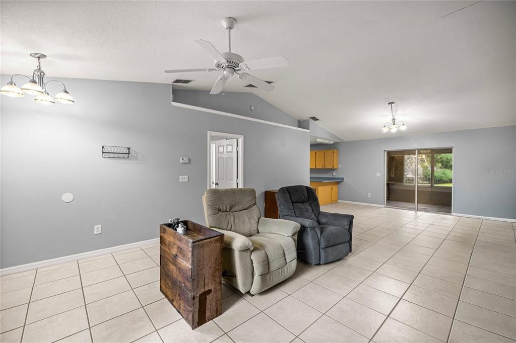 For Sale: $329,898 (3 beds, 2 baths, 1687 Square Feet)
