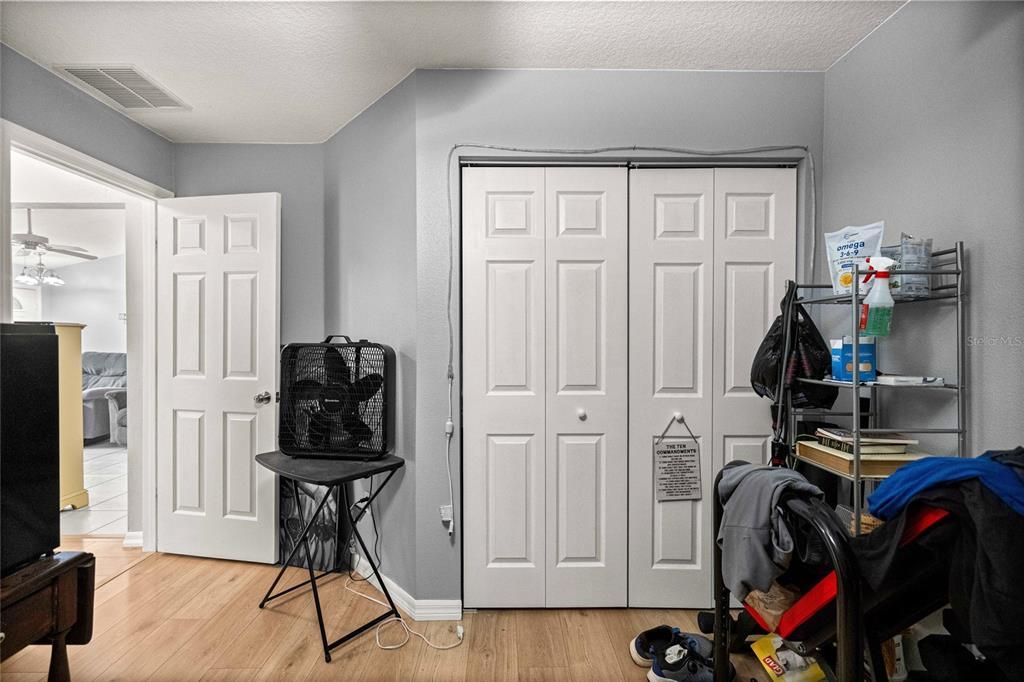 For Sale: $329,898 (3 beds, 2 baths, 1687 Square Feet)