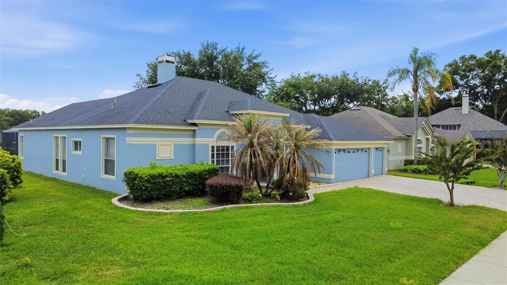 For Sale: $749,900 (4 beds, 3 baths, 2529 Square Feet)