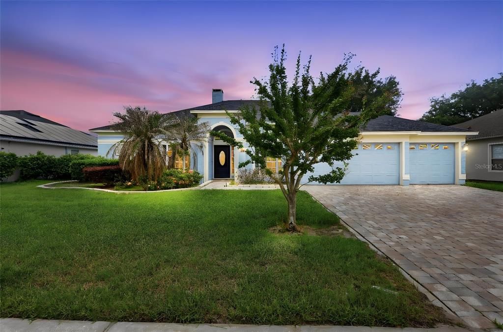 For Sale: $749,900 (4 beds, 3 baths, 2529 Square Feet)