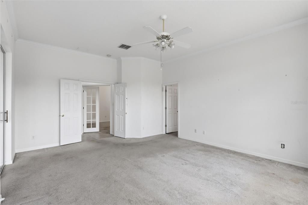 For Sale: $749,900 (4 beds, 3 baths, 2529 Square Feet)