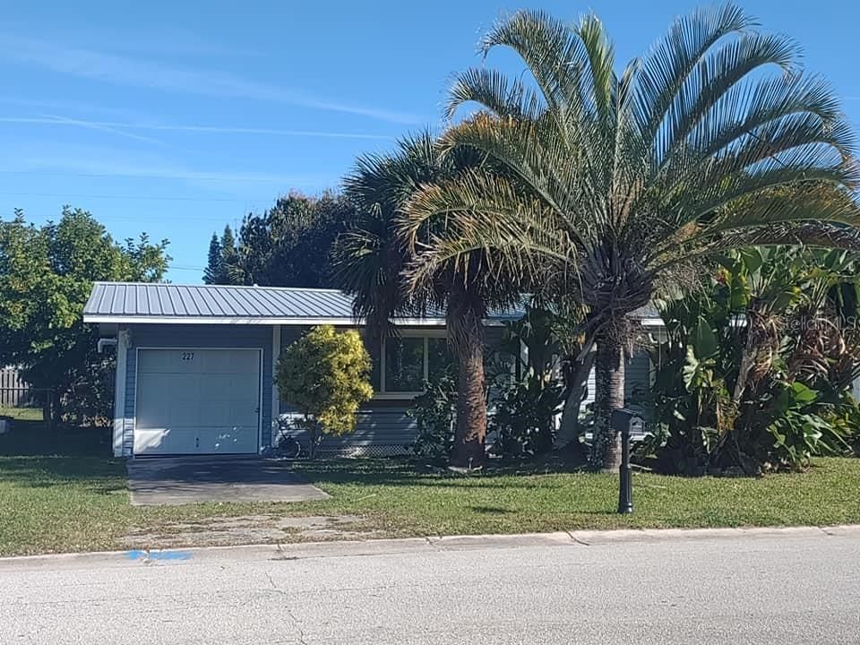 For Sale: $555,000 (3 beds, 2 baths, 1440 Square Feet)