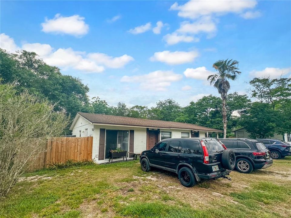For Rent: $1,420 (2 beds, 1 baths, 780 Square Feet)