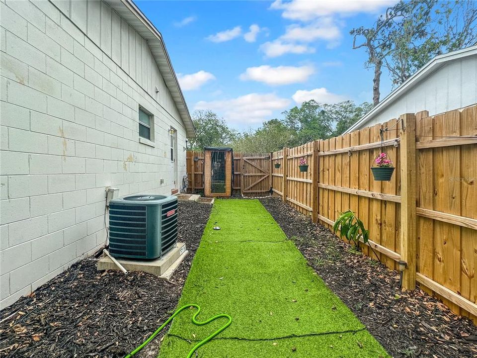 For Rent: $1,420 (2 beds, 1 baths, 780 Square Feet)