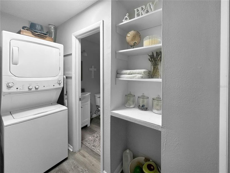 For Rent: $1,420 (2 beds, 1 baths, 780 Square Feet)