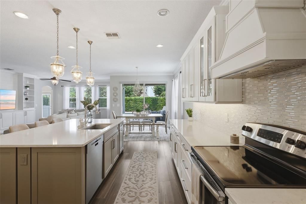 Active With Contract: $850,000 (5 beds, 5 baths, 3716 Square Feet)
