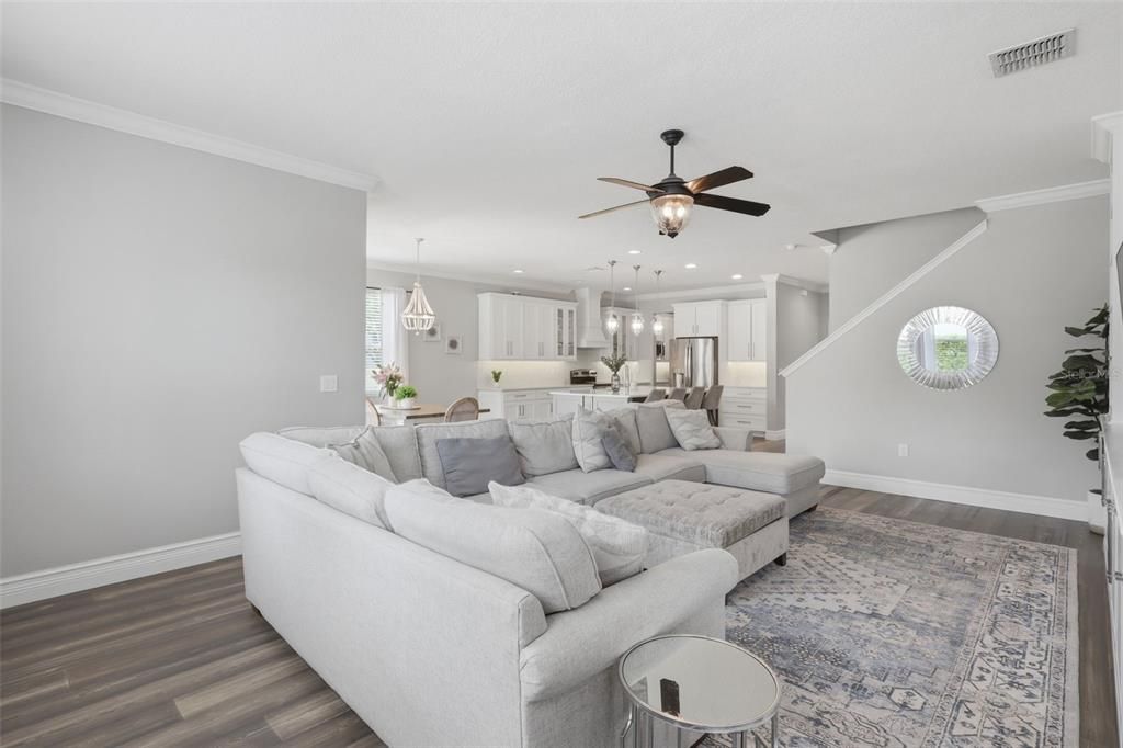 Active With Contract: $850,000 (5 beds, 5 baths, 3716 Square Feet)