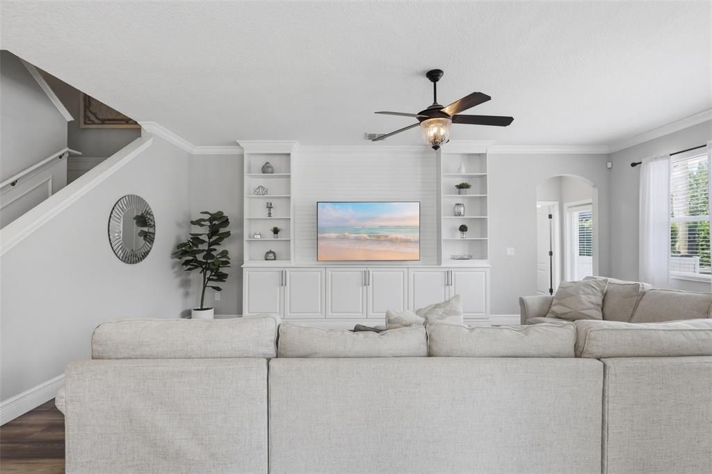 Active With Contract: $850,000 (5 beds, 5 baths, 3716 Square Feet)