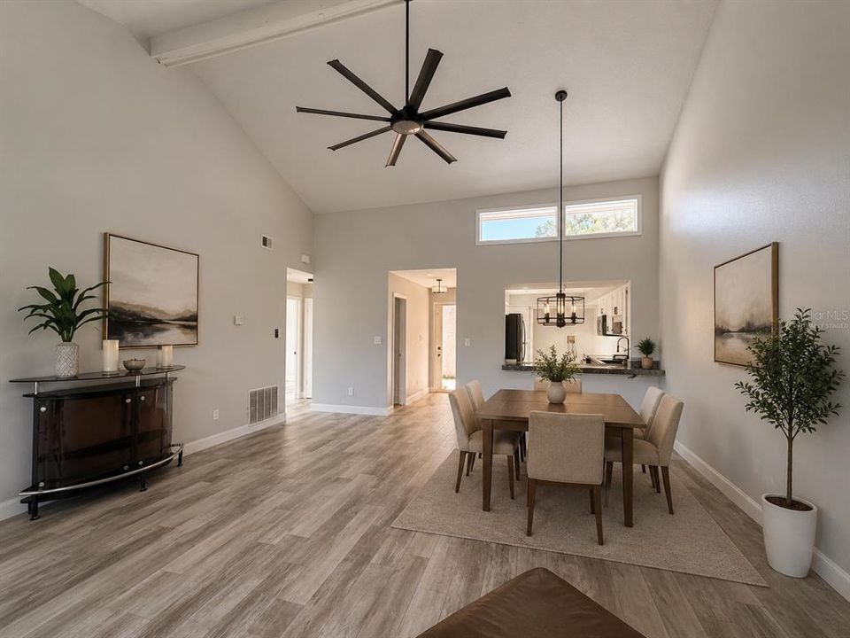 En Venta: $324,900 (3 camas, 2 baños, 1541 Pies cuadrados)