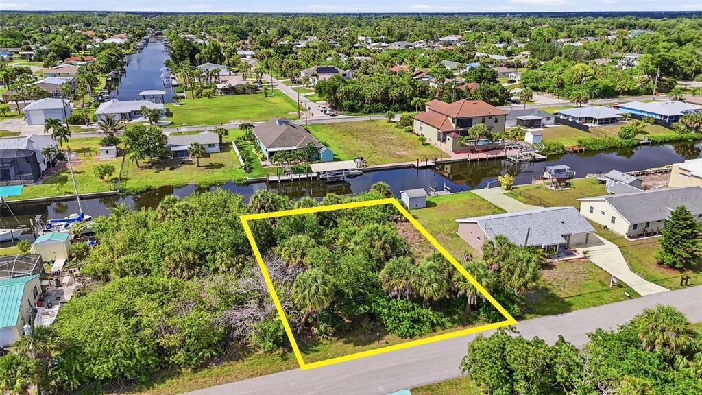 待售: $95,000 (0.23 acres)