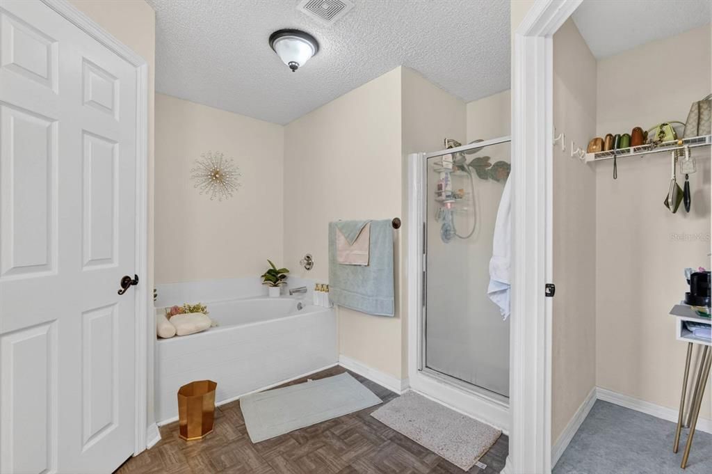 For Sale: $299,000 (3 beds, 2 baths, 1770 Square Feet)