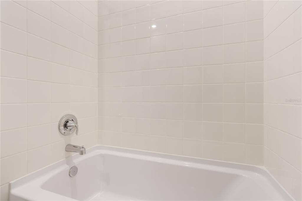 В аренду: $2,300 (3 спален, 2 ванн, 1463 Квадратных фут)