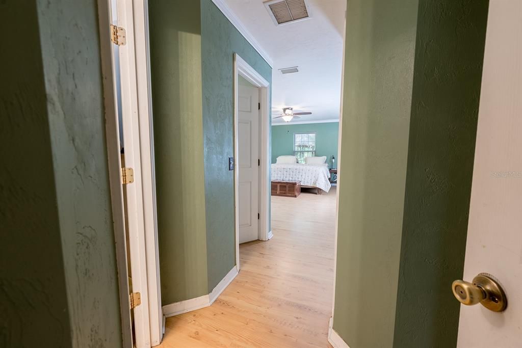 For Sale: $417,000 (3 beds, 2 baths, 1968 Square Feet)