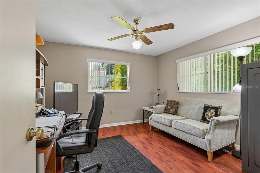For Sale: $549,000 (3 beds, 2 baths, 1750 Square Feet)