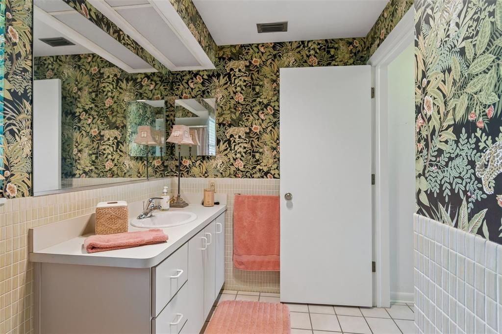 For Sale: $549,000 (3 beds, 2 baths, 1750 Square Feet)