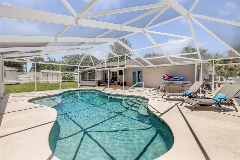 Active With Contract: $440,000 (3 beds, 2 baths, 1741 Square Feet)