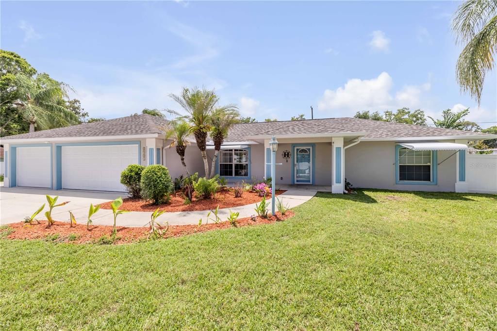 Active With Contract: $440,000 (3 beds, 2 baths, 1741 Square Feet)