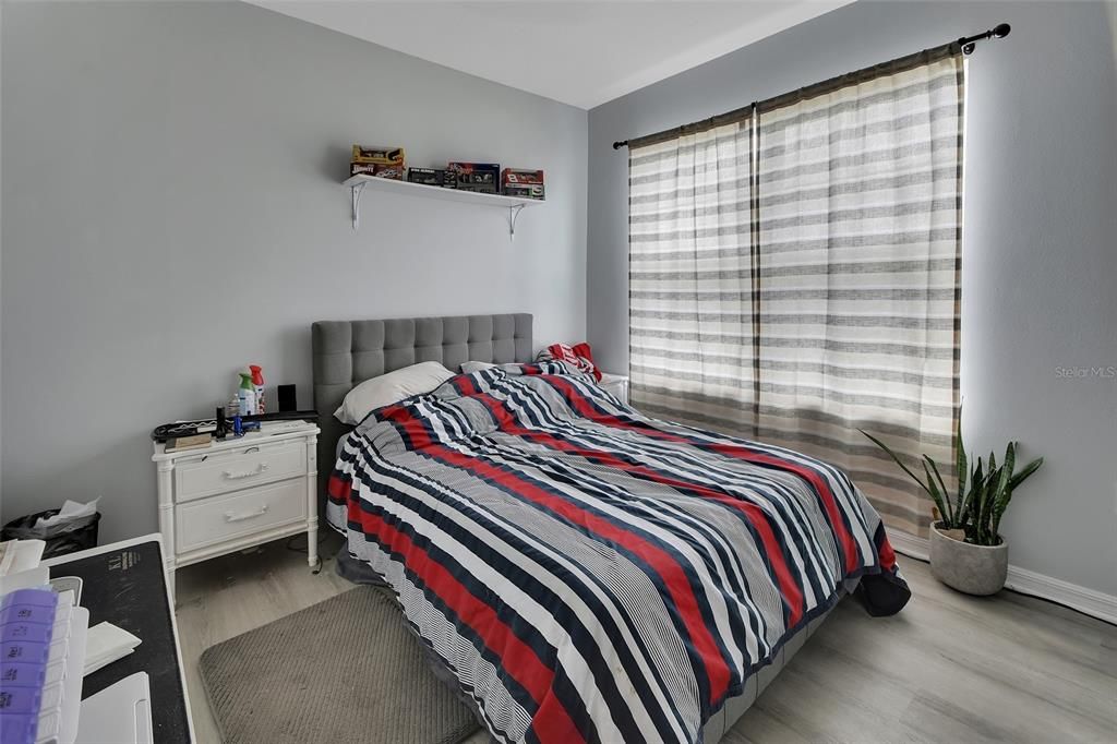 На продажу: $339,900 (3 спален, 2 ванн, 1706 Квадратных фут)
