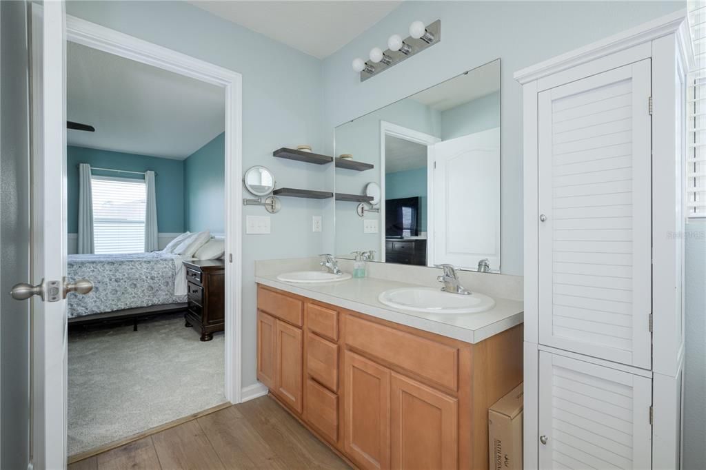 For Rent: $2,100 (3 beds, 2 baths, 1554 Square Feet)