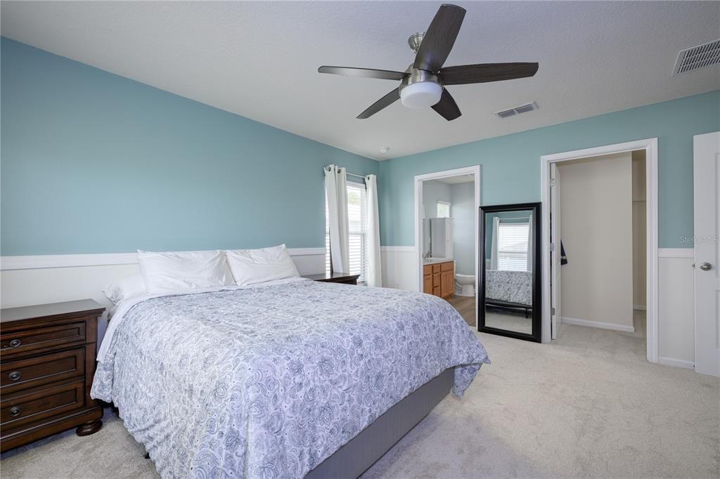 For Rent: $2,100 (3 beds, 2 baths, 1554 Square Feet)
