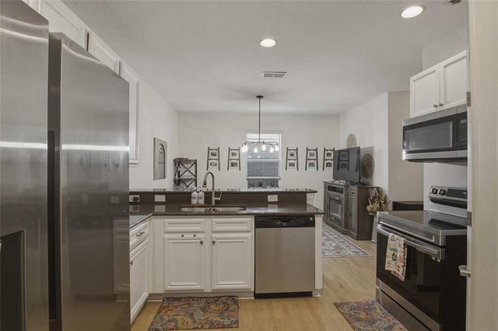 For Rent: $3,950 (5 beds, 3 baths, 4856 Square Feet)