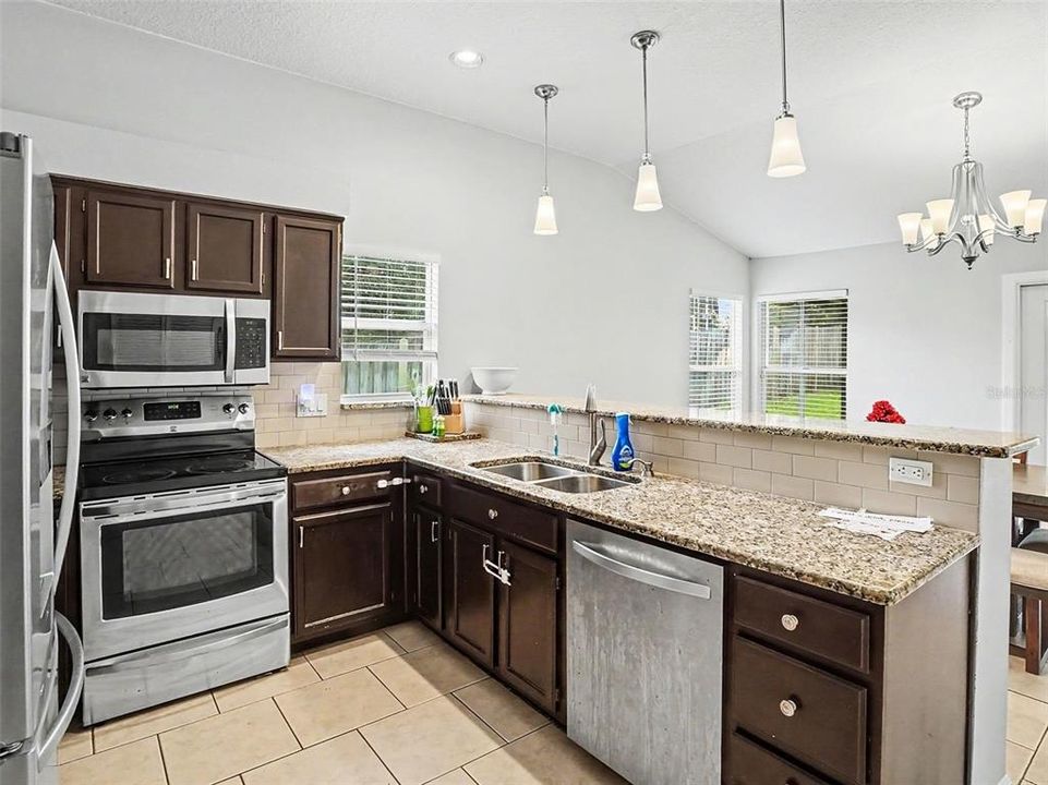 En Venta: $420,000 (3 camas, 2 baños, 1678 Pies cuadrados)