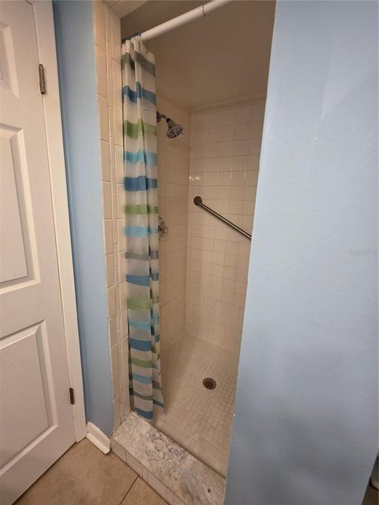 For Rent: $2,200 (2 beds, 2 baths, 1328 Square Feet)