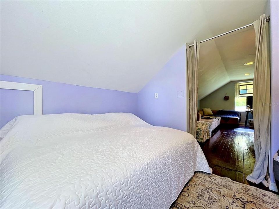 Active With Contract: $589,500 (4 beds, 3 baths, 2995 Square Feet)