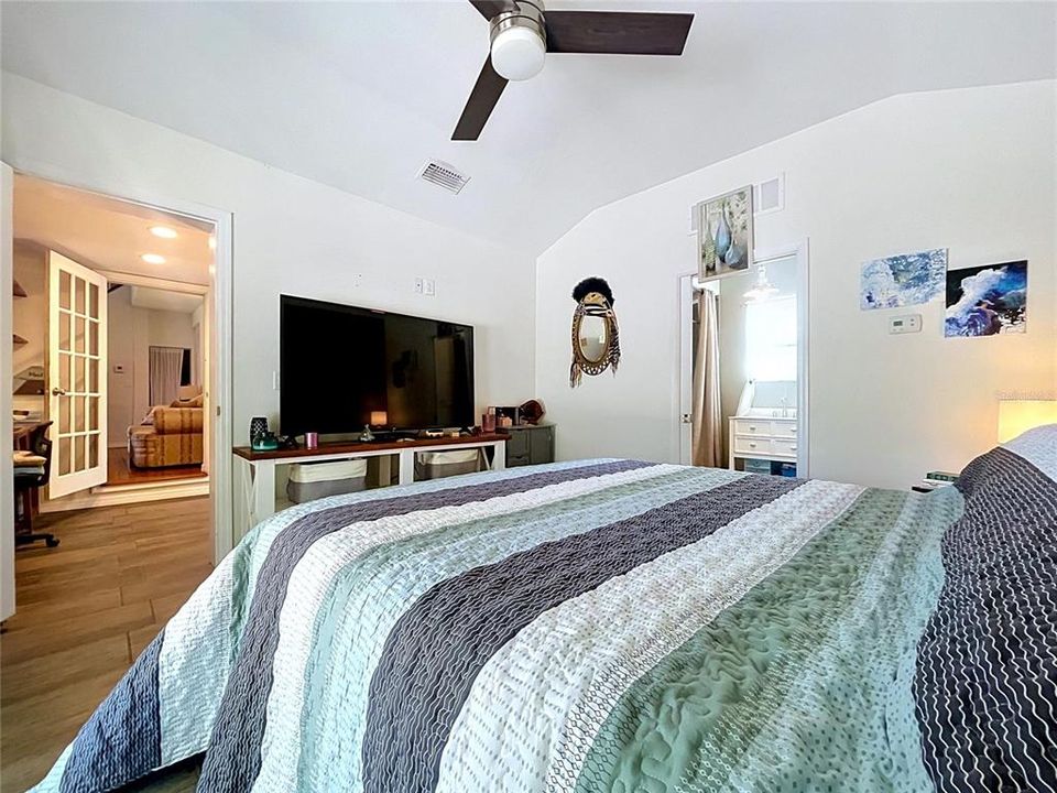 Active With Contract: $589,500 (4 beds, 3 baths, 2995 Square Feet)