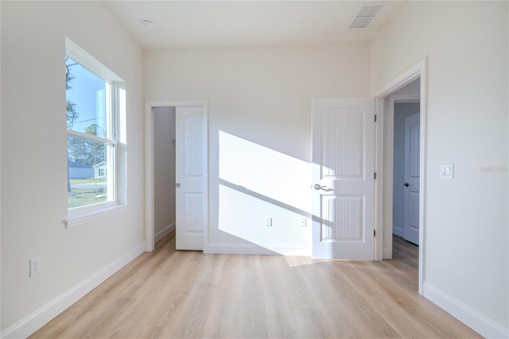 В аренду: $1,700 (3 спален, 2 ванн, 1185 Квадратных фут)