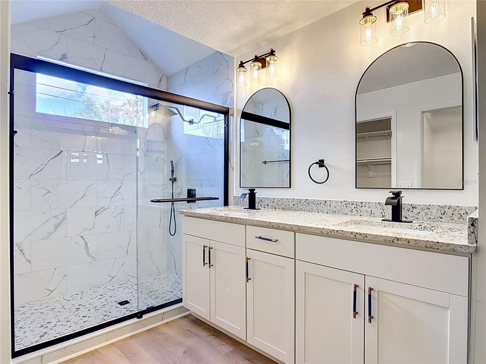 На продажу: $349,000 (3 спален, 2 ванн, 1598 Квадратных фут)