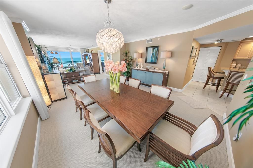 For Sale: $720,000 (3 beds, 3 baths, 2072 Square Feet)