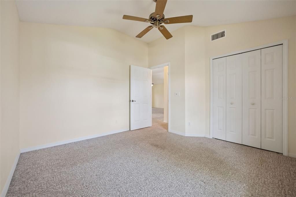 For Sale: $229,900 (2 beds, 2 baths, 1332 Square Feet)