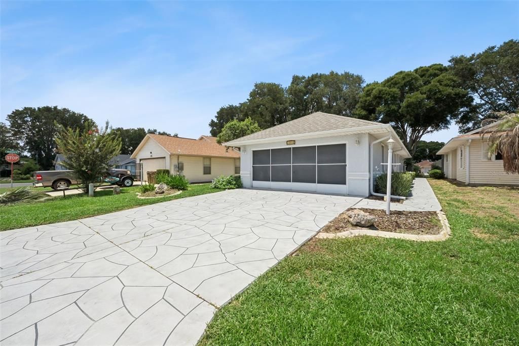 For Sale: $229,900 (2 beds, 2 baths, 1332 Square Feet)