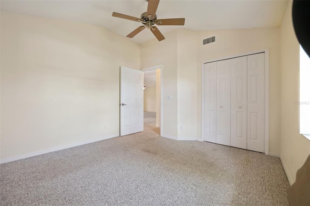 For Sale: $229,900 (2 beds, 2 baths, 1332 Square Feet)