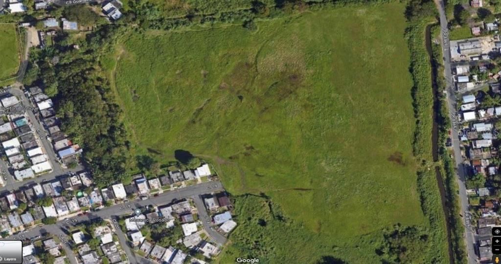 На продажу: $1,900,000 (28.00 acres)