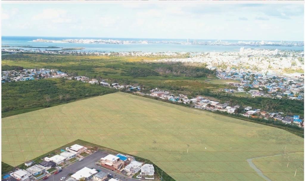 На продажу: $1,900,000 (28.00 acres)