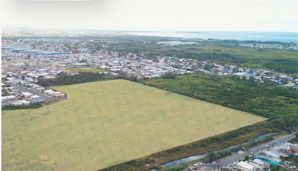 На продажу: $1,900,000 (28.00 acres)