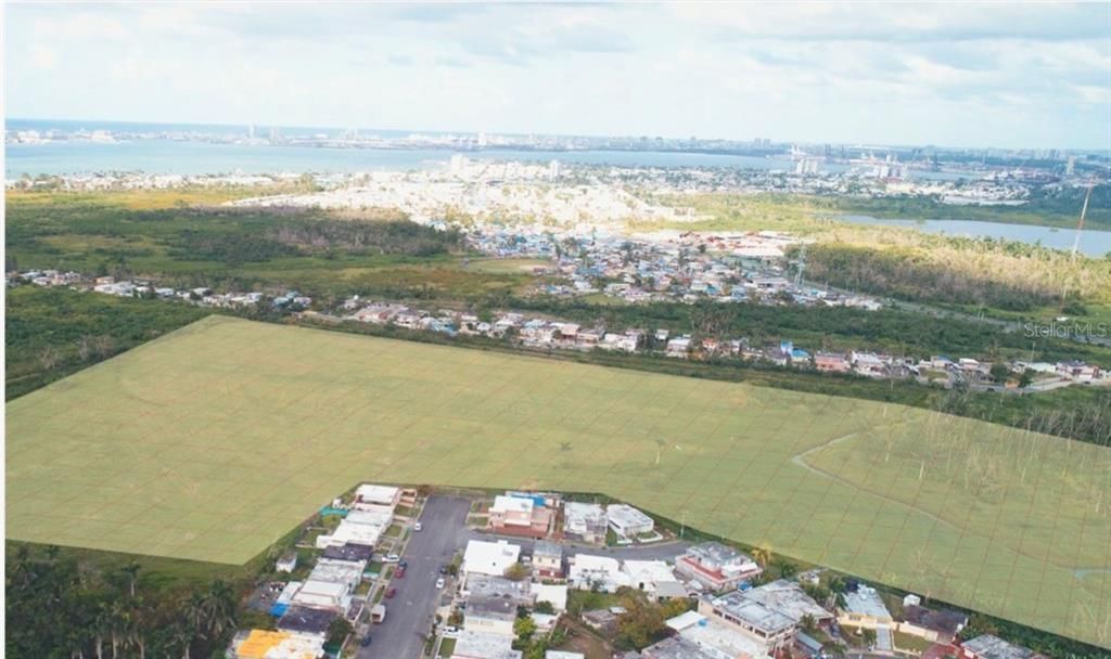 На продажу: $1,900,000 (28.00 acres)