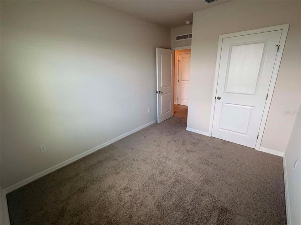 For Rent: $2,300 (3 beds, 2 baths, 1464 Square Feet)