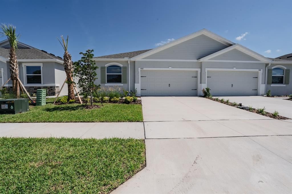 For Rent: $2,300 (3 beds, 2 baths, 1565 Square Feet)