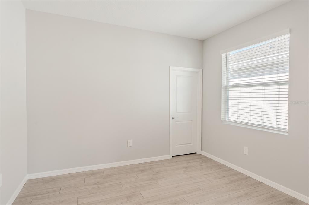 For Rent: $2,300 (3 beds, 2 baths, 1565 Square Feet)