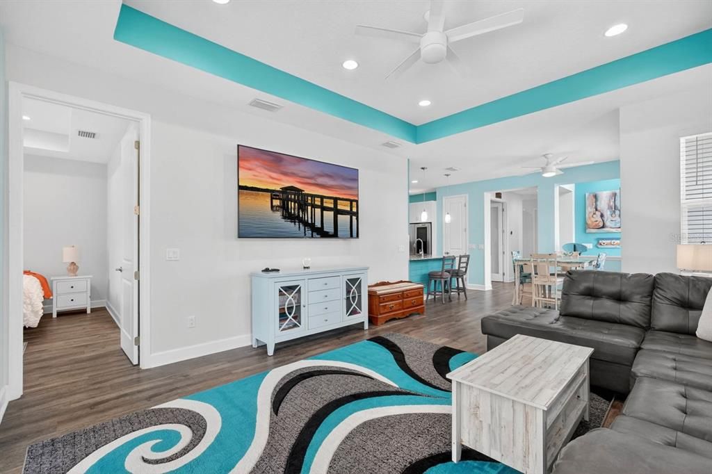 For Sale: $459,777 (2 beds, 2 baths, 1509 Square Feet)