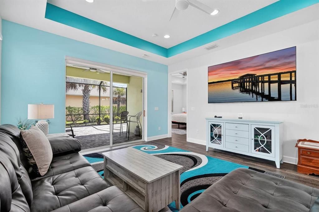 For Sale: $459,777 (2 beds, 2 baths, 1509 Square Feet)