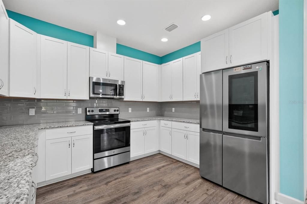 For Sale: $459,777 (2 beds, 2 baths, 1509 Square Feet)