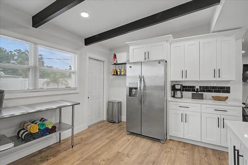 For Sale: $370,000 (3 beds, 2 baths, 1152 Square Feet)